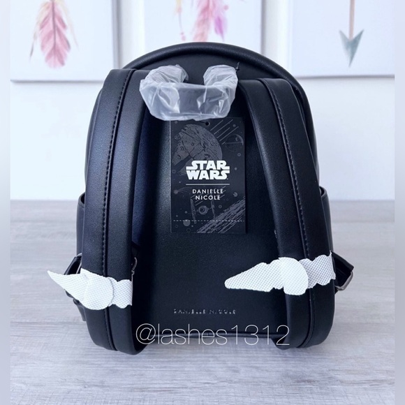 DANIELLE NICOLE Star Wars Darth Vader Backpack Black - Picture 4 of 7